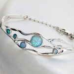 gw bng 001 wave bangle blue opals main