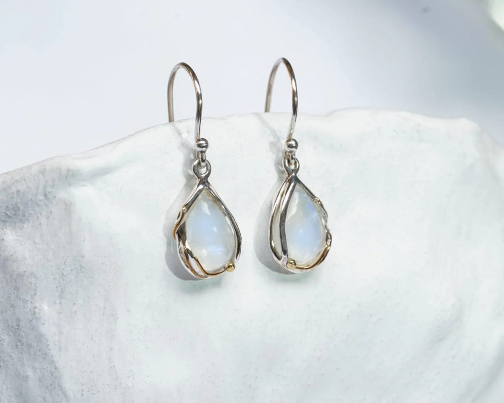 gw ear 002 teardrop earrings rainbow moonstone styled stone
