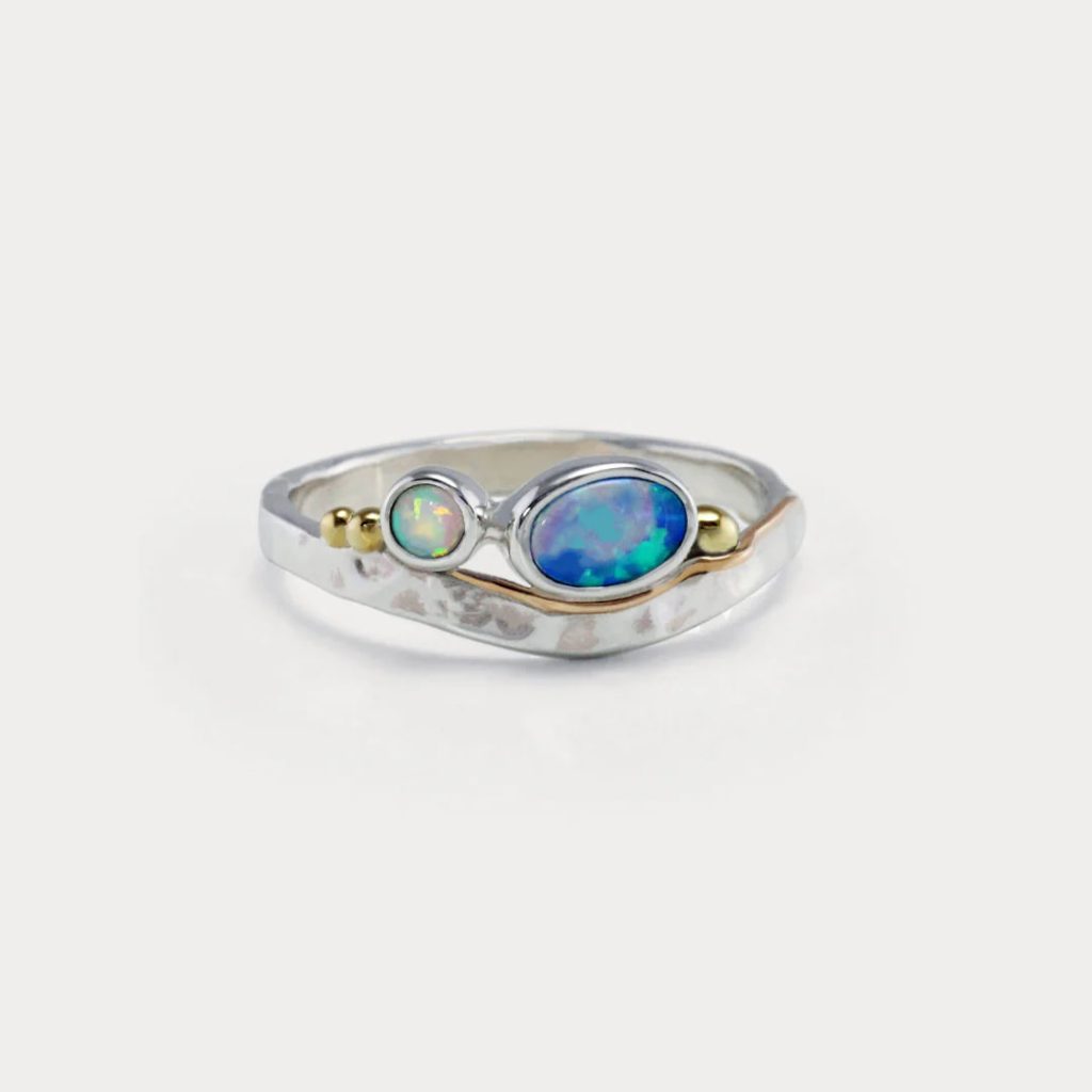 gw rng 003 hammered ring blue white opal main