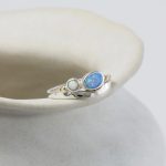 gw rng 003 hammered ring blue white opal styled ceramic